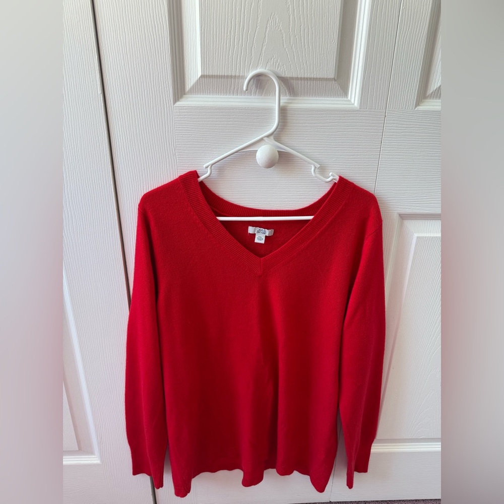 Croft & Barrow Women's V-Neck Sweater in Bold Red